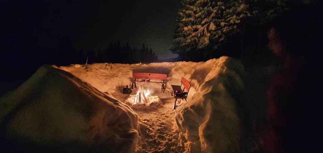 Gosciniec Dziubasowki Villa Nowy Targ Exteriör bild